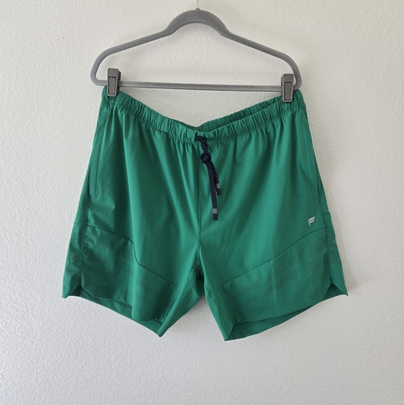 NWT Fabletics The One Short Ventilated 7in Mens Size XXL Verde Green Color - Picture 4 of 16